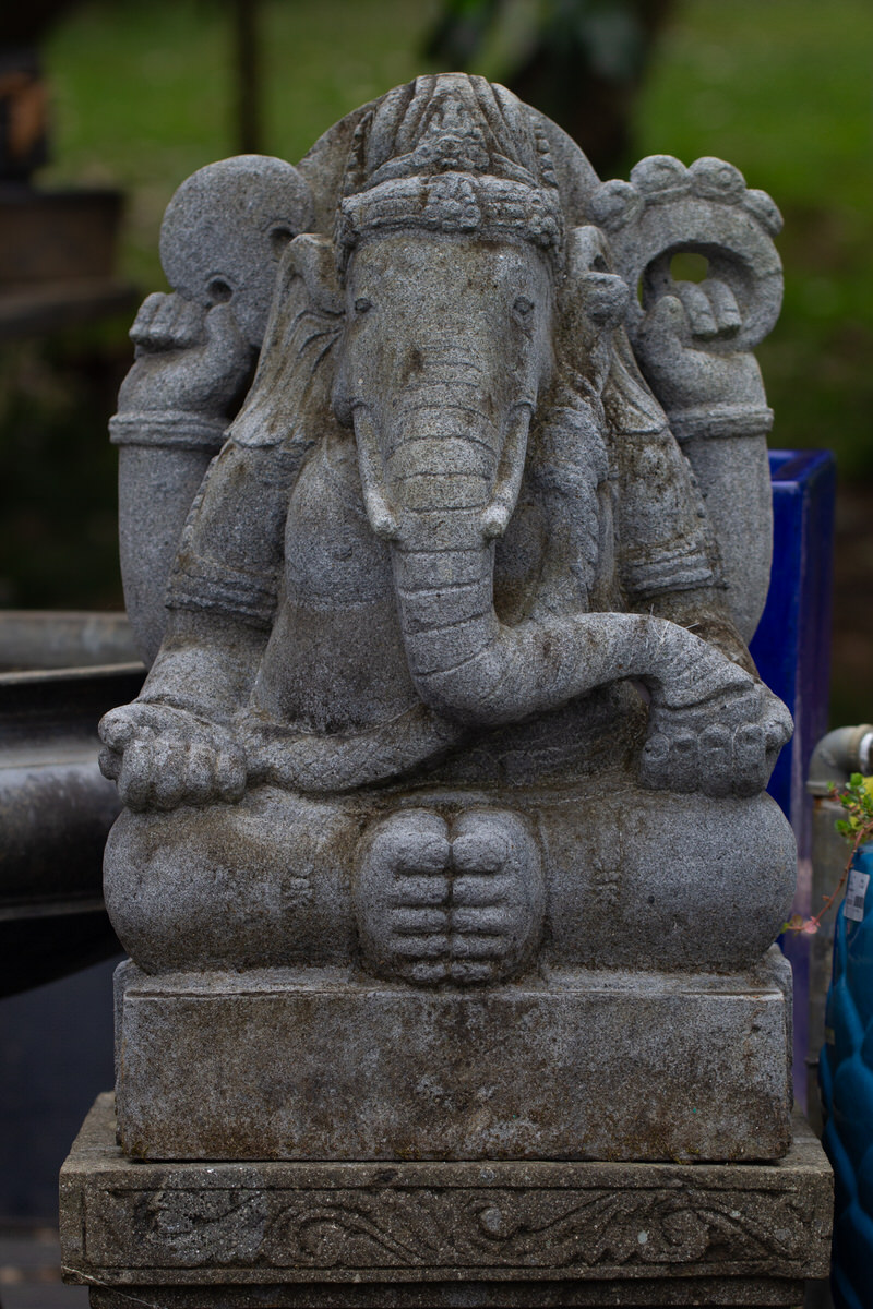 Statues | Garden Ponds Nursery